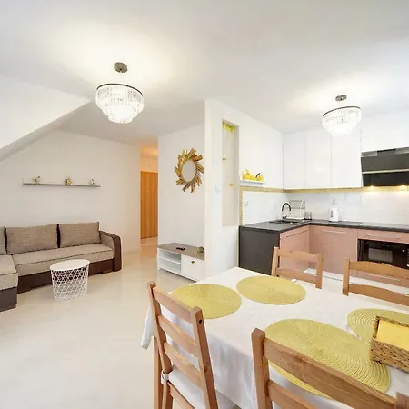 Sloneczko Apartment